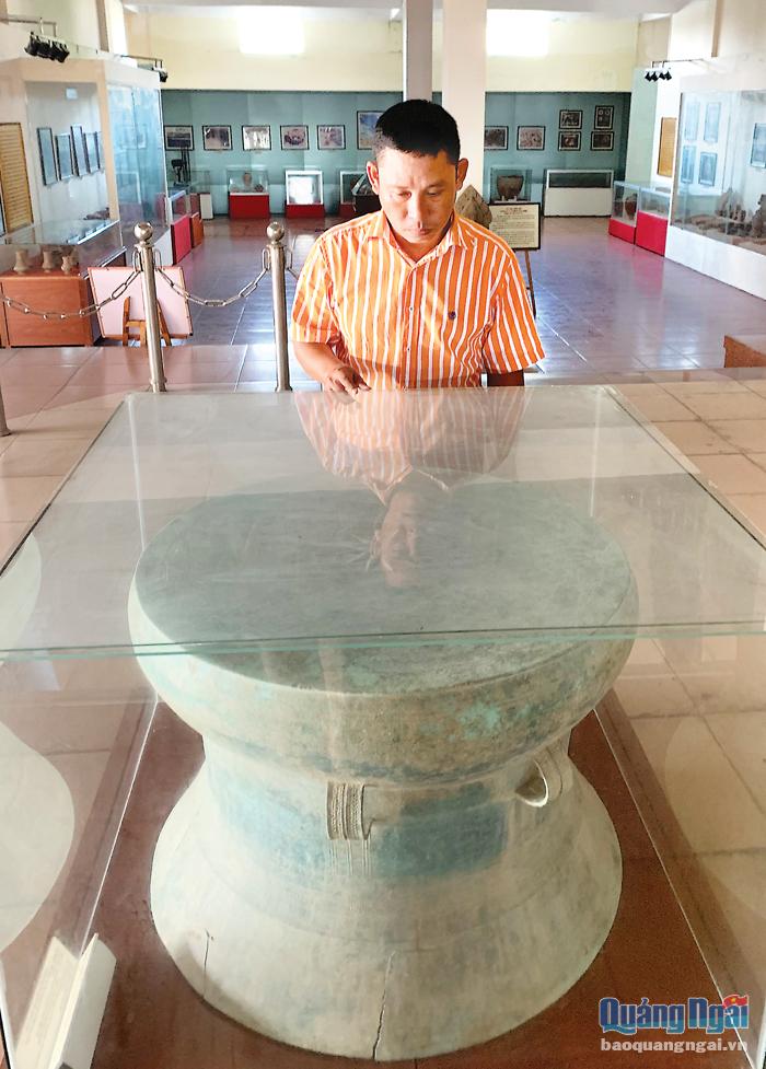  Trống đồng Đông Sơn được trưng bày tại Bảo tàng Tổng hợp tỉnh.