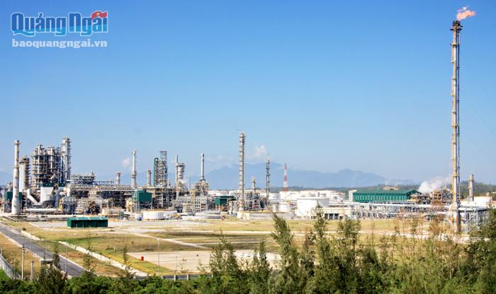  Các dự án nhà máy Điện tua bin khí hỗn hợp khai thác mỏ khí Cá Voi Xanh được đầu tư sẽ góp phần thúc đẩy phát triển công nghiệp của tỉnh.