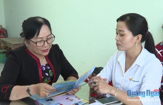 Qua tuyên truyền, nhiều người dân đã ý thức hơn trong việc chủ động sử dụng các biện pháp tránh thai phù hợp để bảo vệ sức khỏe và thực hiện tốt chính sách dân số