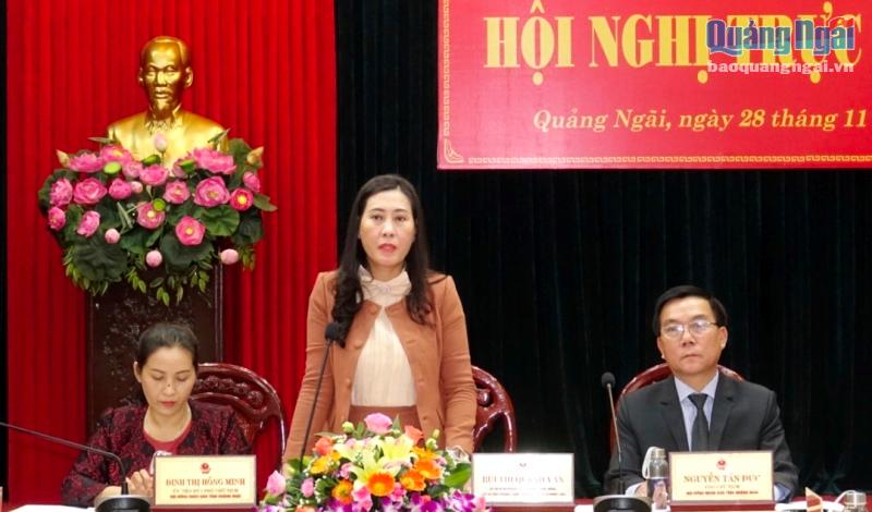 Phó Bí thư Thường trực Tỉnh ủy, Chủ tịch HĐND tỉnh Bùi Thị Quỳnh Vân phát biểu tại hội nghị