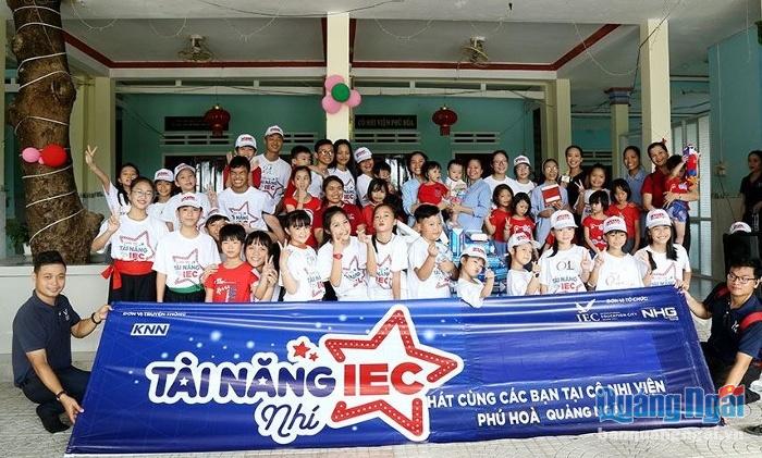 Ngày 23-7, học sinh Thành phố Giáo dục Quốc tế - IEC Quảng Ngãi từng ghé thăm và giao lưu cùng các bạn nhỏ tại cô nhi viện Phú Hòa trong chương trình “Tài năng nhí IEC”.