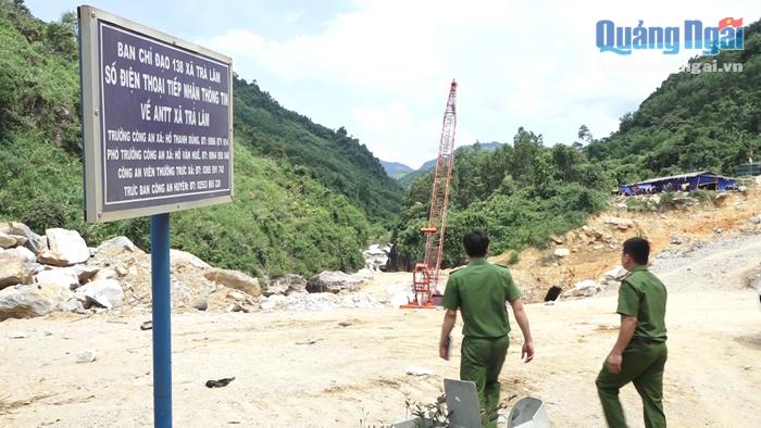 Công an xã Trà Lâm (Trà Bồng) đã công khai số điện thoại tiếp nhận thông tin đặt tại công trình thủy điện Kà Tinh.