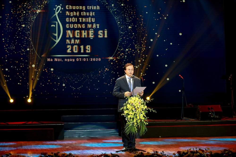 Thứ trưởng Bộ Văn hóa, Thể thao và Du lịch Tạ Quang Đông phát biểu tại chương trình. 