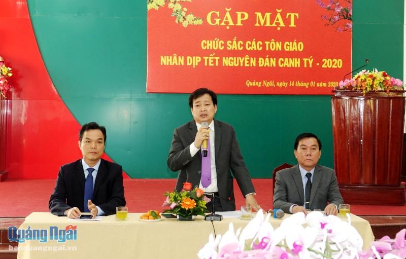Trưởng Ban Dân vận Tỉnh ủy, Chủ tịch Ủy ban MTTQ Việt Nam tỉnh Nguyễn Cao Phúc phát biểu tại buổi gặp mặt