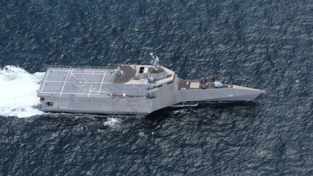 Tàu chiến đấu USS Montgomery ra khơi trong cuộc tập trận Hợp tác và Huấn luyện trên biển (CARAT) ở biển Đông vào ngày 29-10 -2019. Ảnh: US NAVY