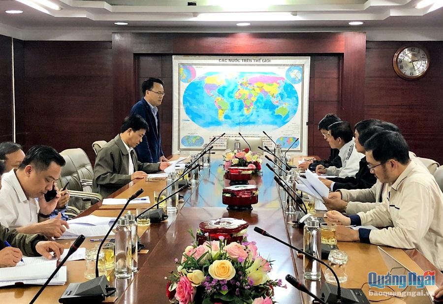 Cuộc họp khẩn về tình hình quản lý lao động nước ngoài tại KKT Dung Quất và các Khu Công nghiệp tỉnh đã diễn ra vào chiều 31.1