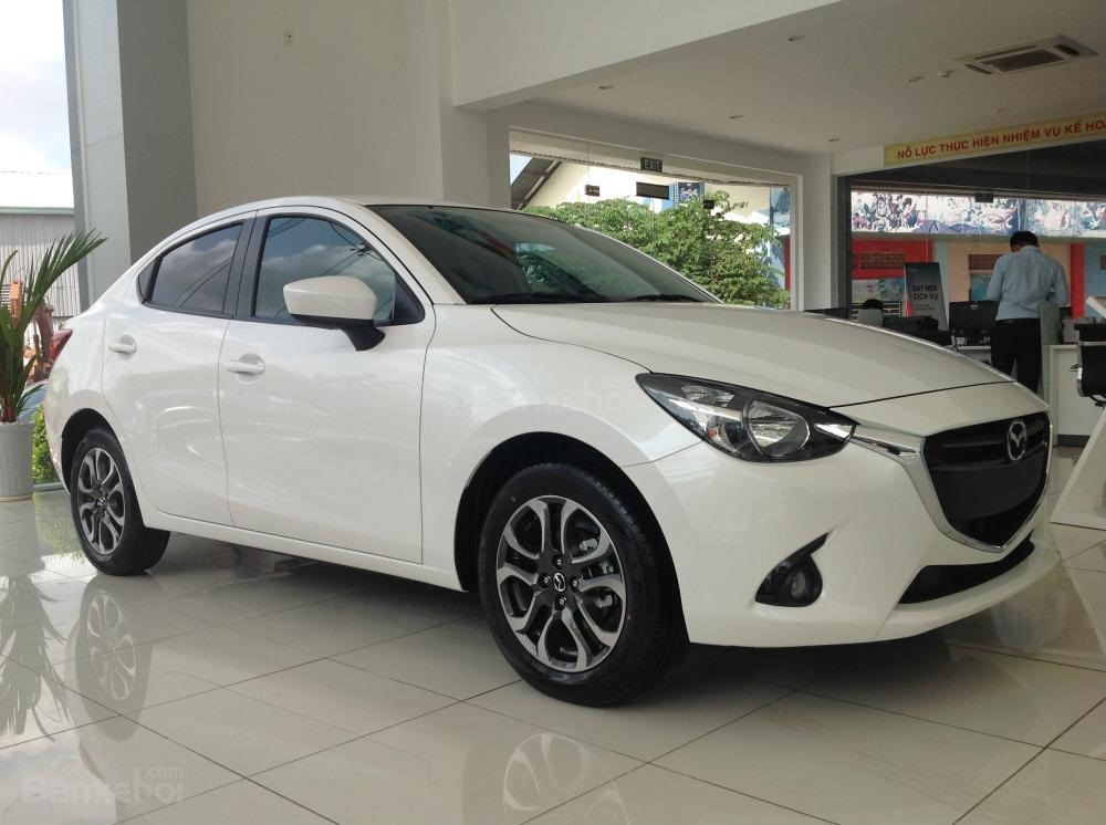 Mazda 2 đời 2017. Ảnh ST. 