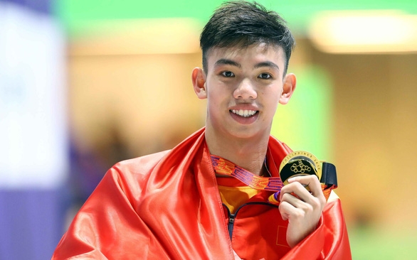 VĐV bơi Nguyễn Huy Hoàng đạt 2 chuẩn Olympic.