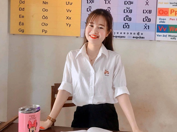 cô giáo dạy tiếng Việt ở Lào cô tự nguyện góp nửa tháng lương để chung tay cùng các chiến sĩ ở biên giới lo chỗ ăn, chỗ ngủ cho những người từ vùng dịch về. Ảnh Internet