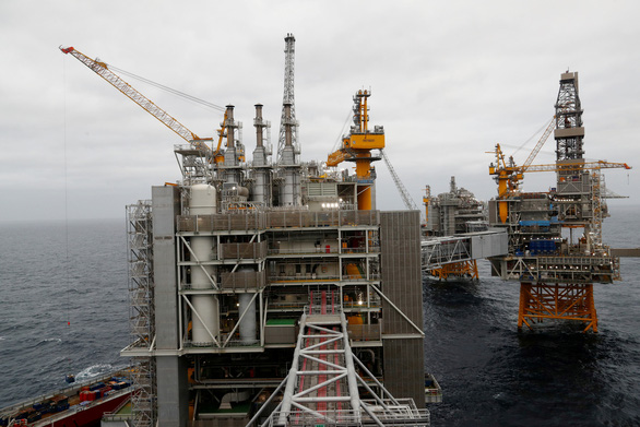 Một giàn khoan dầu ngoài khơi Na Uy - Ảnh: REUTERS