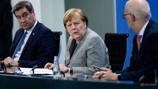 Thủ tướng Đức Angela Merkel  trong một buổi họp báo về đại dịch toàn cầu Covid-19 ở thủ đô Berlin (Ảnh: Reuters)