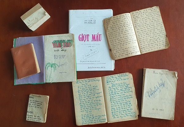 Những trang viết của những người lính trong chiến tranh để lại. Ảnh từ bộ sưu tập của nhà văn Đặng Vương Hưng