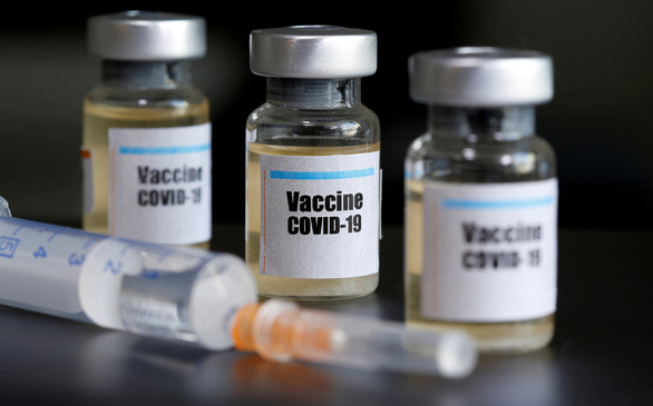 Hình mẫu vắcxin phòng COVID-19 - Ảnh: REUTERS