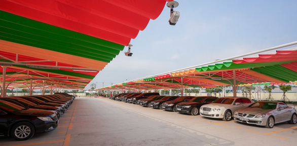 Với diện tích 5.000 m2, sức chứa 230 xe, siêu thị xe Smart Solution hiện là cơ sở kinh doanh xe cũ có quy mô lớn hàng đầu tại Việt Nam - Ảnh: B.CHI