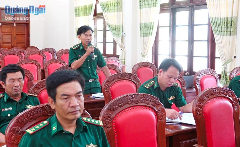 Cử tri tham gia góp ý vào dự thào Luật Biên phòng Việt Nam