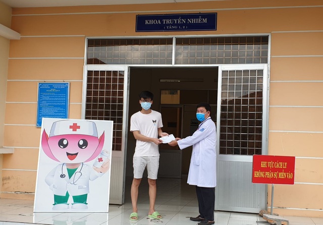 Bệnh nhân tại Bệnh viện Đa khoa Sa Đéc, tỉnh Đồng Tháp được công bố khỏi bệnh