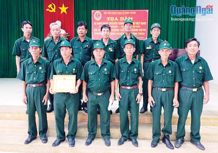 Hội viên CCB thôn Đông Bình, xã Bình Chánh (Bình Sơn) là lực lượng nòng cốt trong các tổ, đội bảo vệ an ninh, trật tự tại địa phương.