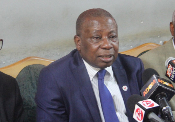Ông Kwaku Agyeman Manu, bộ trưởng Bộ Y tế Ghana, dương tính với virus corona - Ảnh: healthnews.ng