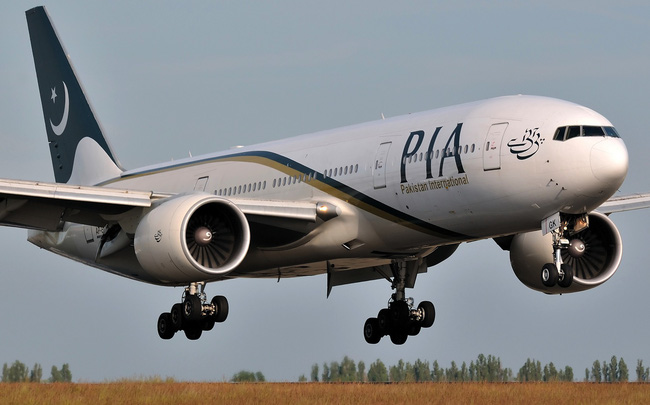 Theo Bộ trưởng hàng không Pakistan, có ít nhất 4 phi công của PIA bị phát hiện sử dụng bằng giả