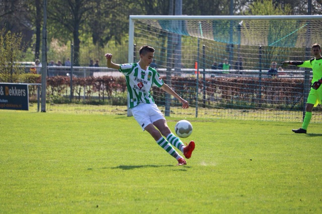 Heerenveen chiêu mộ thành công trung vệ trẻ Jeffrey Theunisse 