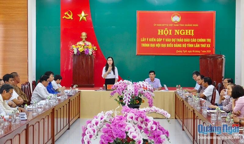 Ủy viên Dự khuyết  Trung ương Đảng, Phó Bí thư Thường trực Tỉnh ủy, Chủ tịch HĐND tỉnh Bùi Thị Quỳnh Vân phát biểu tại hội nghị