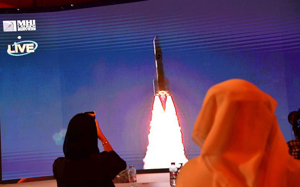 Tàu thăm dò sao Hỏa của UAE cất cánh tại Trung tâm Vũ trụ Mohammed Bin Rashid ở Dubai - Ảnh: AFP Siêu phẩm Gem Sky World 2020