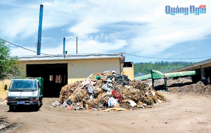 Nhà máy Xử lý chất thải sinh hoạt Lý Sơn đang trong tình trạng quá tải.