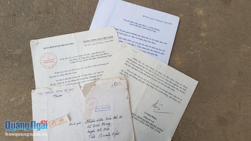 Những lá thư mà cố Tổng Bí thư Lê Khả Phiêu gửi về cho nhân dân Tân An (Đức Phong). 