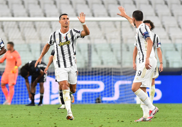 Ronaldo ăn mừng bàn thắng cho Juventus - Ảnh: REUTERS