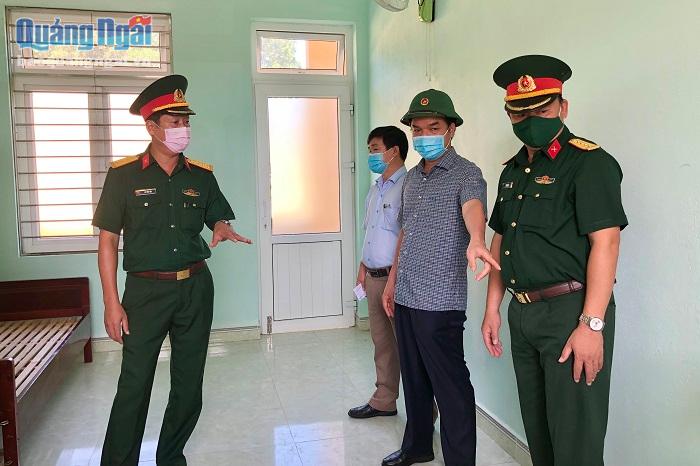 Phó Chủ tịch UBND tỉnh Đặng Ngọc Dũng kiểm tra khu cách ly tập trung thuộc Sư đoàn Bộ binh 307