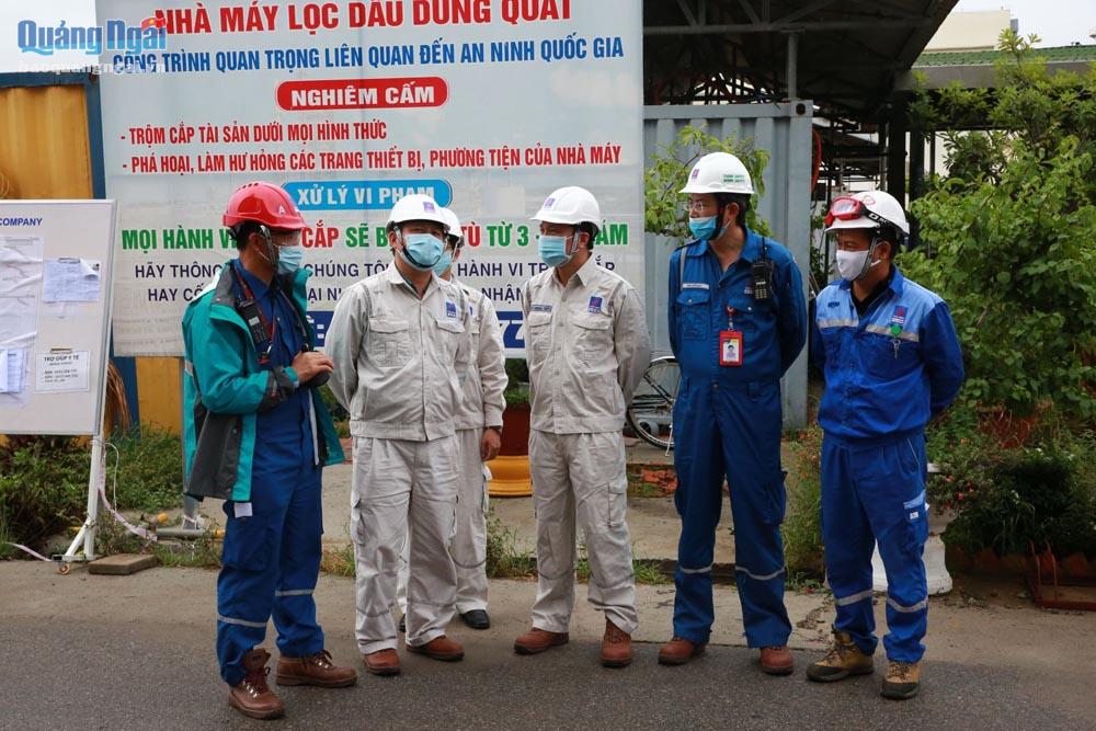 Lãnh đạo BSR kiểm tra, chỉ đạo công tác phòng chống bão số 5 tại công trường bão dưỡng NMLD Dung Quất