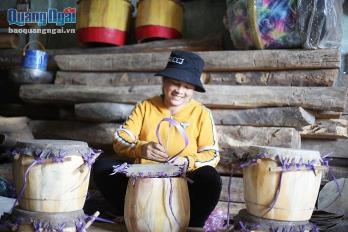 Điều đặc biệt của làng trống Đọi Tam là không truyền nghề cho con gái và con rể và chỉ truyền nghề cho gia đình con trai. 