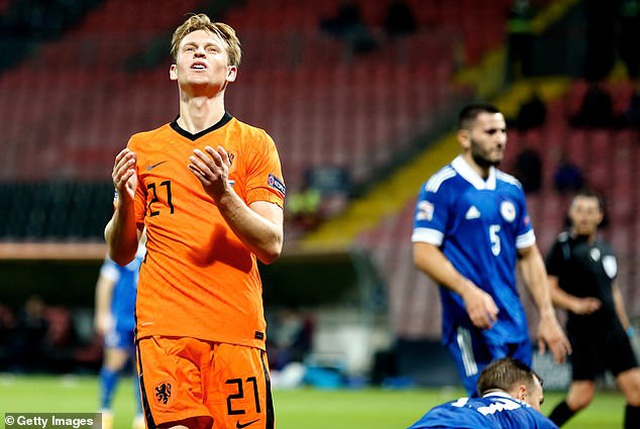 Hà Lan không thể giành chiến thắng trong trận đấu thứ 2 dưới thời HLV Frank de Boer 