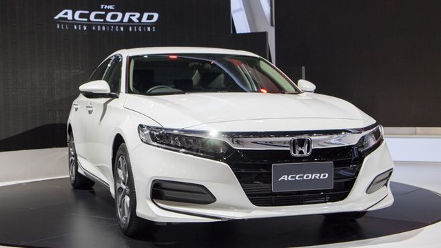 Honda Accord bán tại Việt Nam chỉ có một phiên bản cùng cách định giá cao