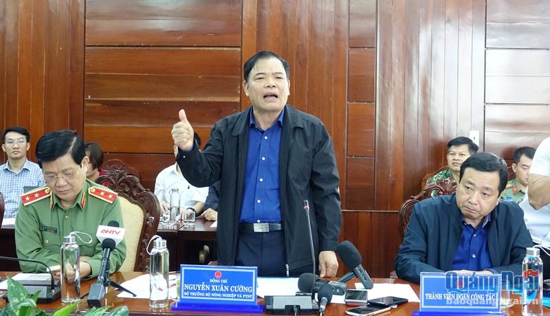 Bộ trưởng Bộ NN& PTNT Nguyễn Xuân Cường phát biểu tại buổi làm việc