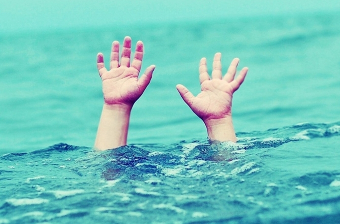 Quảng Ngãi: Tắm biển, một học sinh mất tích