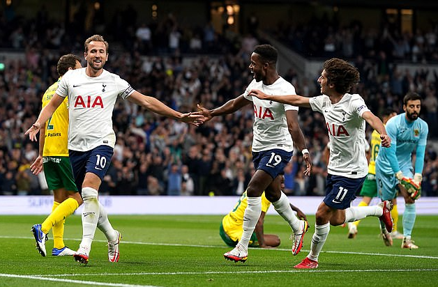 Harry Kane tỏa sáng, Tottenham hạ đẹp Pacos ở Europa Conference League