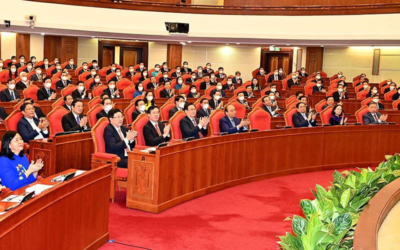 Thông báo Hội nghị lần thứ tư Ban Chấp hành Trung ương Đảng khóa XIII