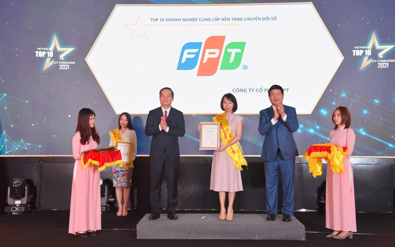 FPT giành 7 giải "Top 10 doanh nghiệp CNTT Việt Nam 2021"