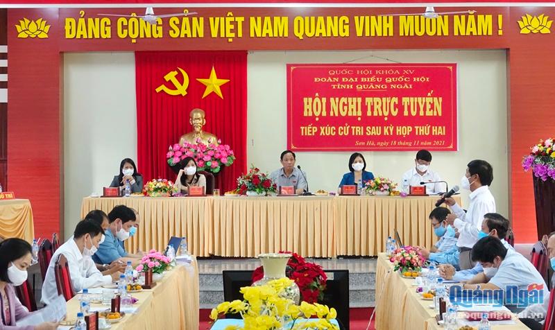 Đoàn ĐBQH tỉnh Quảng Ngãi tiếp xúc cử tri tại huyện Sơn Hà