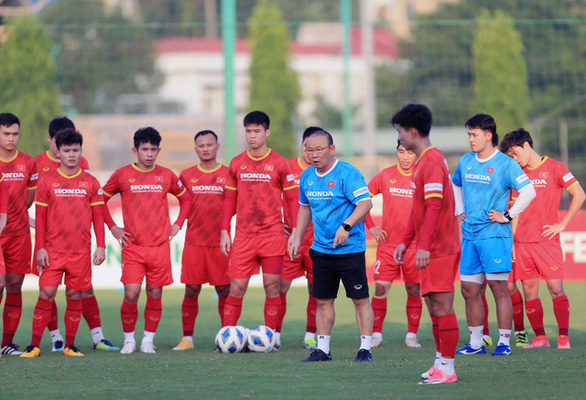 HLV Park Hang Seo triệu tập 33 cầu thủ đội tuyển Việt Nam chuẩn bị AFF Suzuki Cup 2020