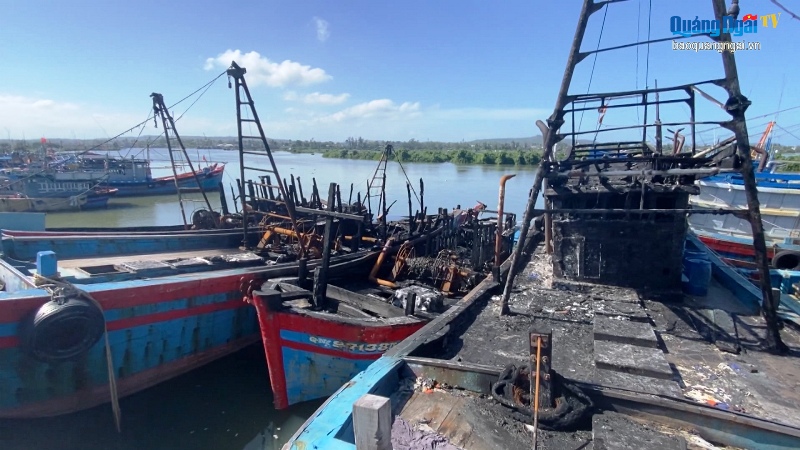 Video: Tai nạn cháy nổ rình rập tàu cá trước giờ vươn khơi
