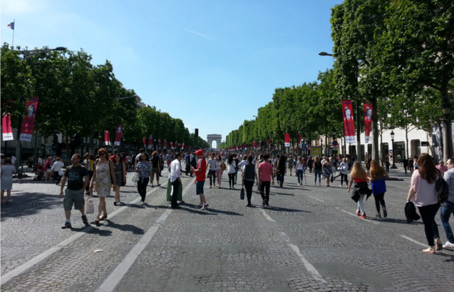 Ngày không ô tô tại thủ đô Pháp: Giảm 38% lượng xe lưu thông so với thông thường