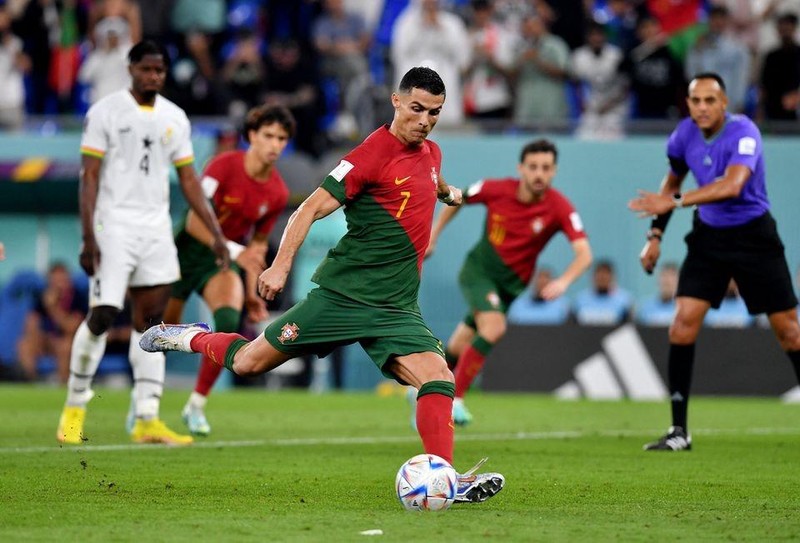 Ronaldo "nổ súng", Bồ Đào Nha thắng kịch tính Ghana