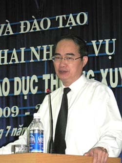 Phó thủ tướng Nguyễn Thiện Nhân tại hội nghị