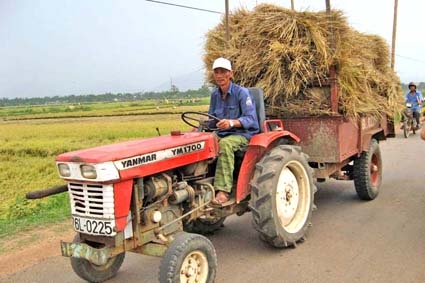 Nông dân vay vốn mua xe tải nhẹ, thay thế xe đầu kéo và công nông