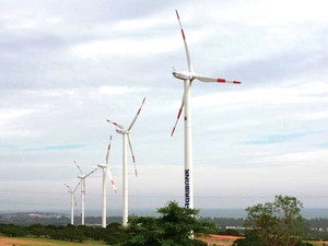 Trụ điện gió của nhà máy điện gió Tuy Phong, Bình Thuận - Ảnh Vietnamplus.vn