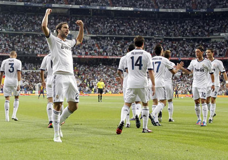Higuain và Ronaldo giúp Real Madrid dẫn trước 2-0 từ khá sớm