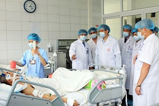  Chuẩn bị cơ sở vật chất để chủ động tiếp nhận, điều trị bệnh nhân nhiễm cúm A/H7N9. Ảnh: laodong.com.vn