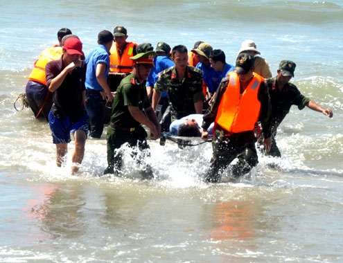 Quảng Ngãi diễn tập cứu hộ, cứu nạn trên biển (Nguồn: nhandan.org.vn)